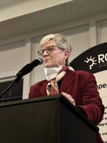 Kathleen Hall Jamieson speaking at the Mitofsky Award dinner.